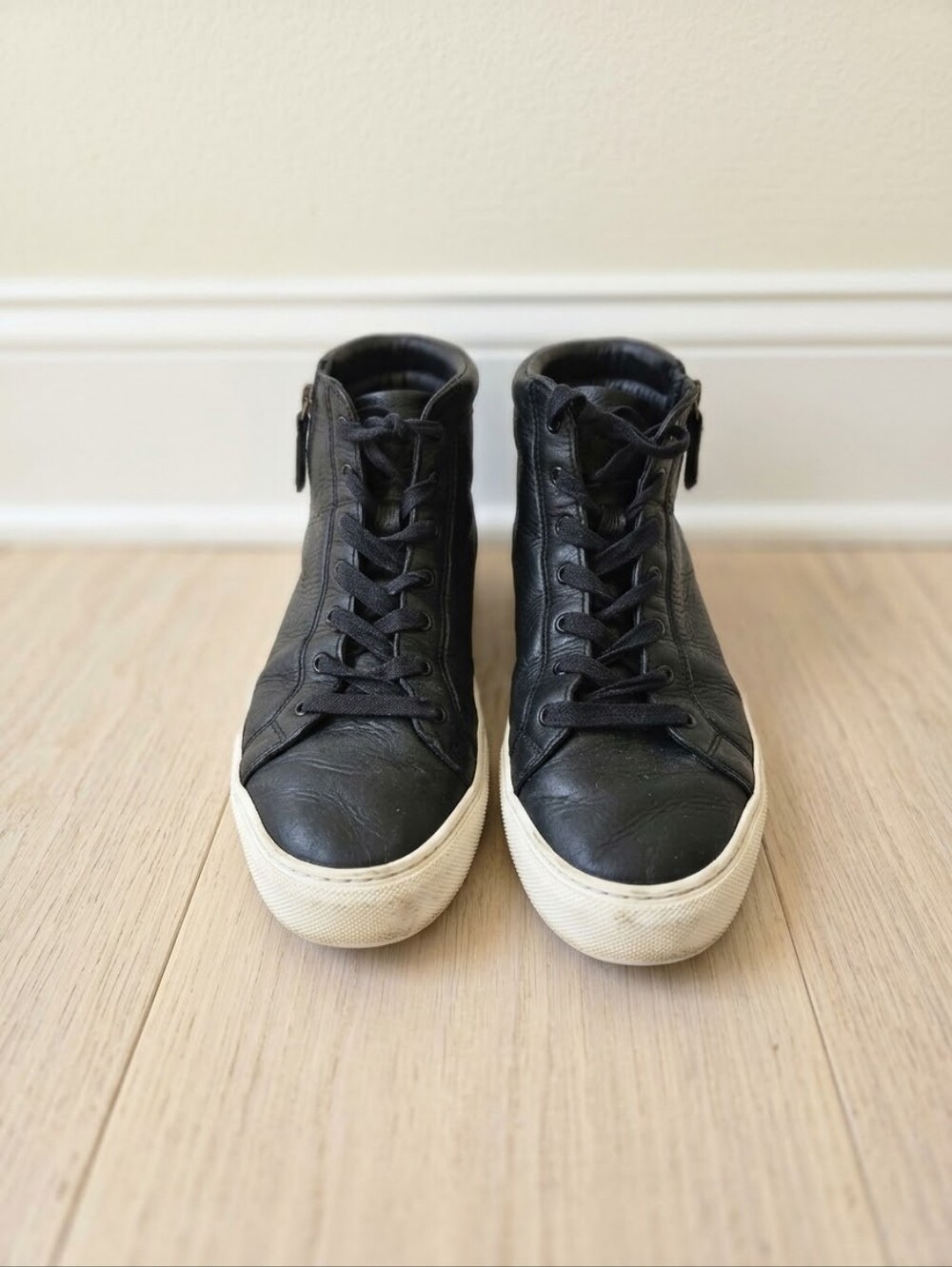 UGG Black High-Top Olli Leather Sneakers with White Sole Size 7
